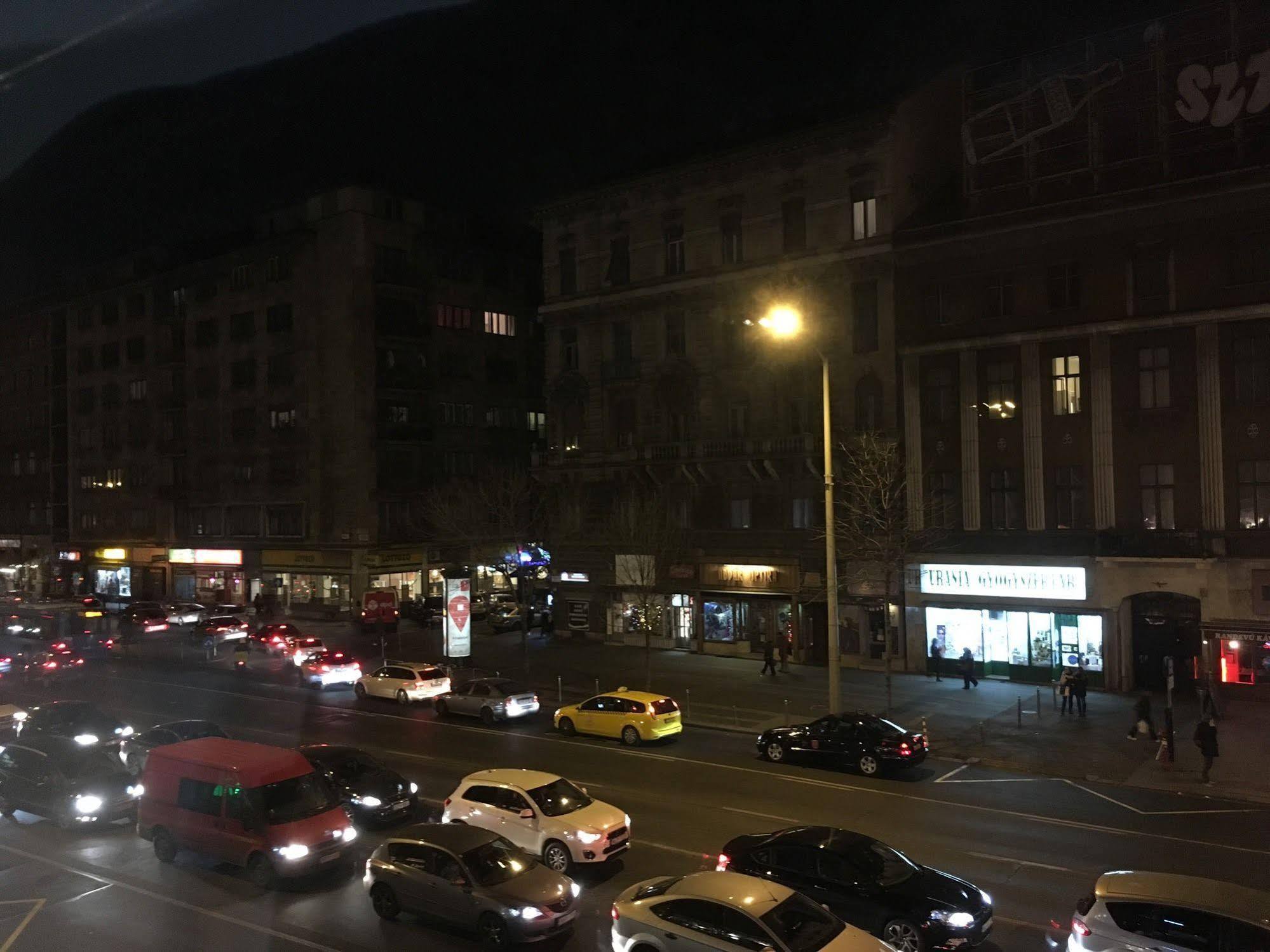 Hotel California Budapest Eksteriør bilde