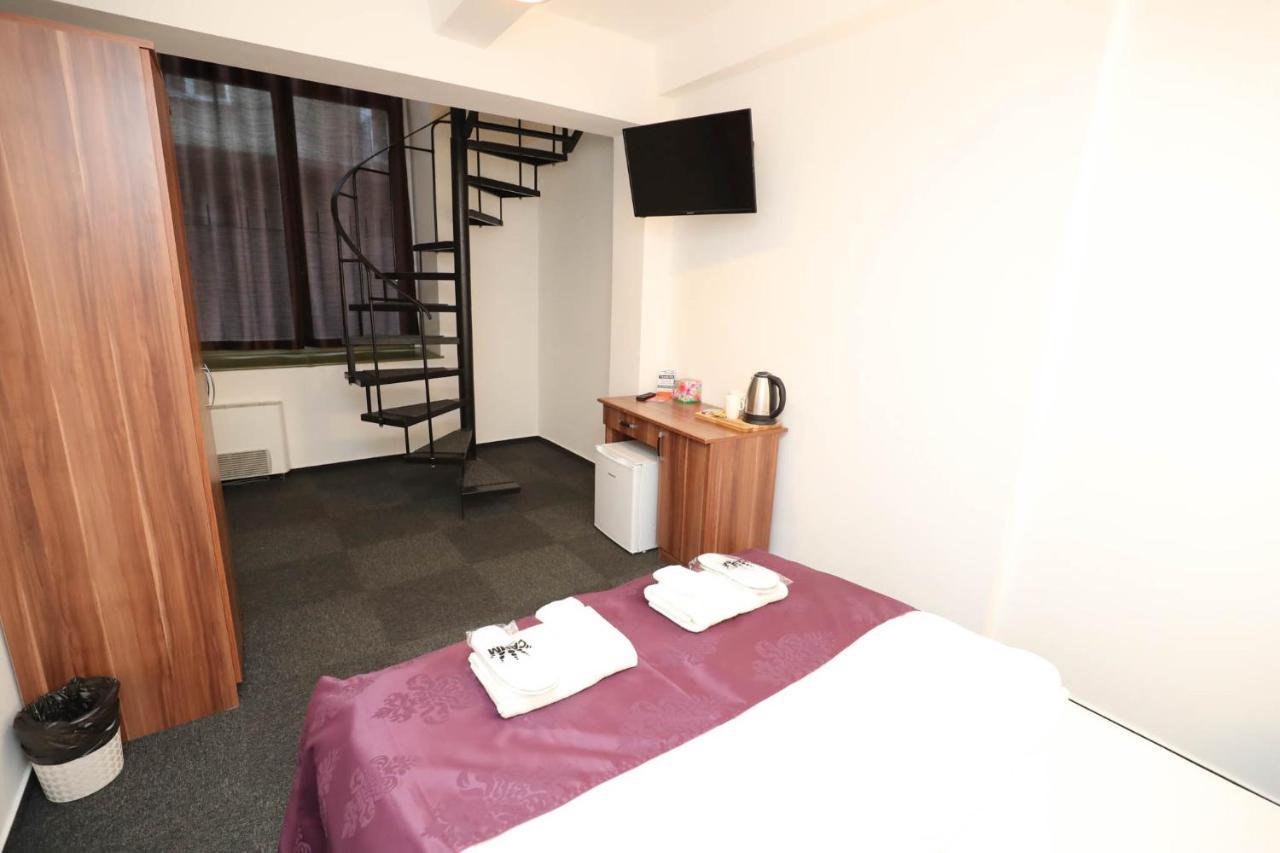 Hotel California Budapest Eksteriør bilde