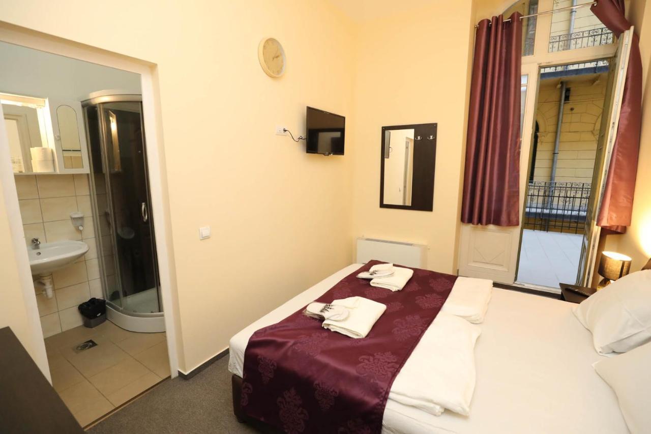 Hotel California Budapest Eksteriør bilde